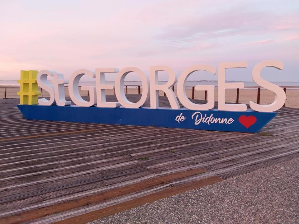 A 2 Pas De La Plage De La Vallieres Saint-Georges-de-Didonne Esterno foto